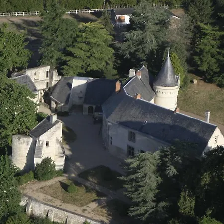 Château De La Roche Martel Alojamento de Acomodação e Pequeno-almoço