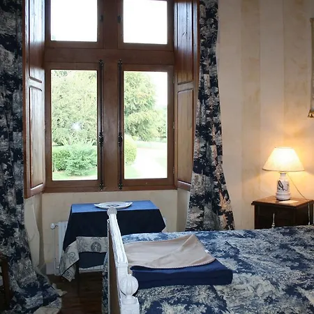 Chateau De La Roche Martel