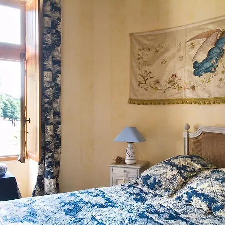 Alojamento de Acomodação e Pequeno-almoço Château De La Roche Martel Roiffé