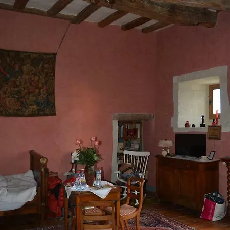 Alojamento de Acomodação e Pequeno-almoço Château De La Roche Martel