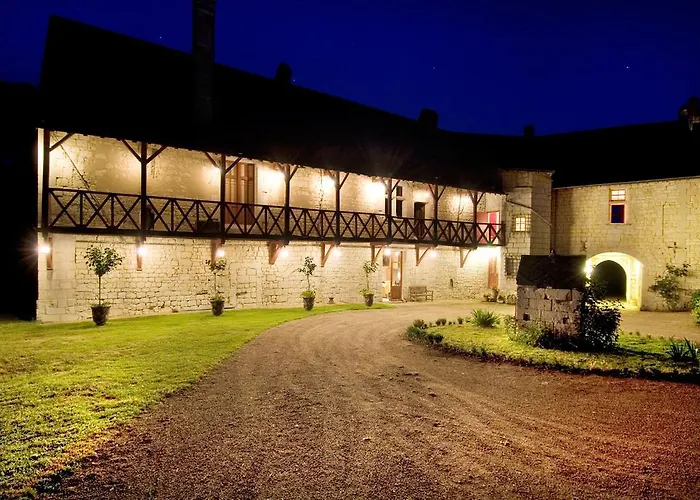 Chateau De La Roche Martel Frühstückspension *