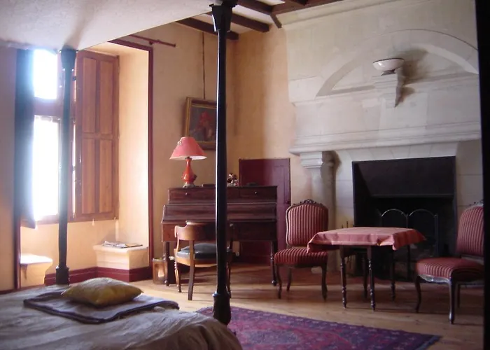 Chateau De La Roche Martel Frühstückspension